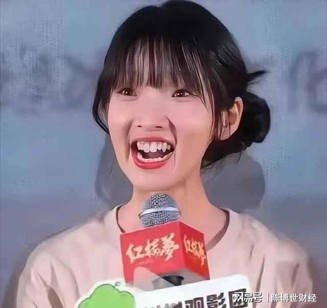 张淼怡回应新版林黛玉争议,演绎经典,挑战与机遇并存 张淼怡回应新版林黛玉争议,演绎经典,挑战与机遇并存